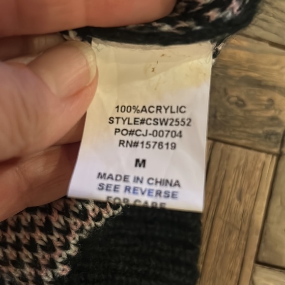 Vestique Geometeic Print Mock Neck Sweater - Picture 4 of 5